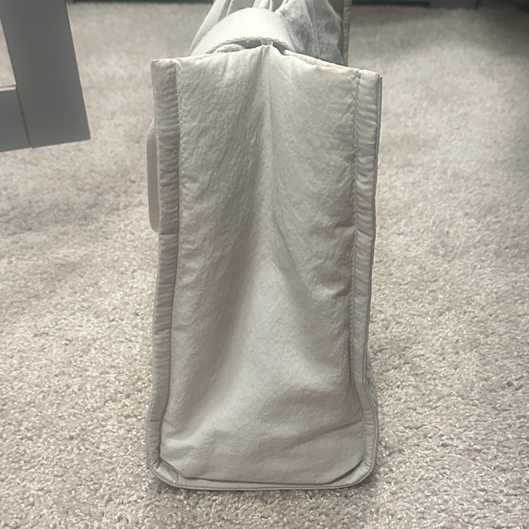 Lululemon Athletica White Tote Bag - Picture 4 of 9